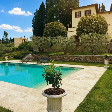 Апартаменты Podere Di Montecchio