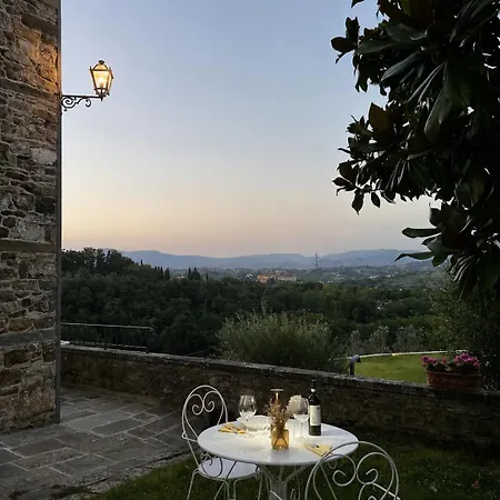 Podere Di Montecchio 아파트