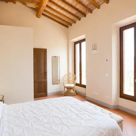 Апартаменты Podere Di Montecchio *