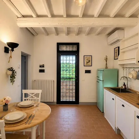 Podere Di Montecchio 아파트 *