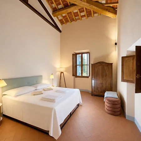 Апартаменты Podere Di Montecchio