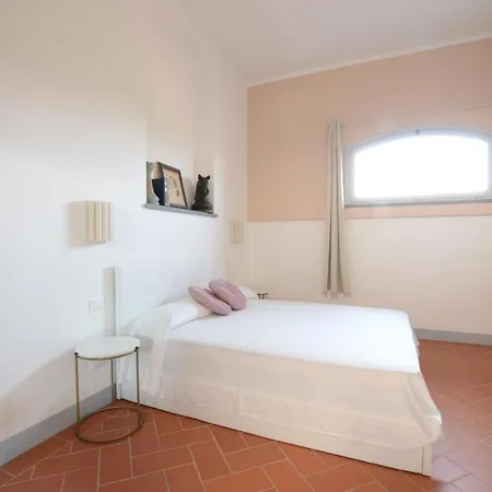 Podere Di Montecchio Apartamento Florencia